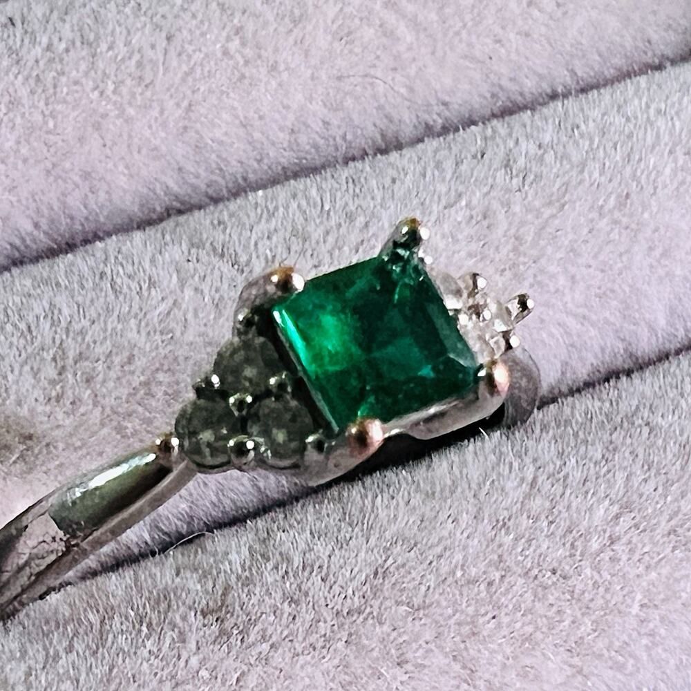 Vintage 925 Silver Green Emerald Cut Ring w/ Real Diamond Accents Size 9.75
